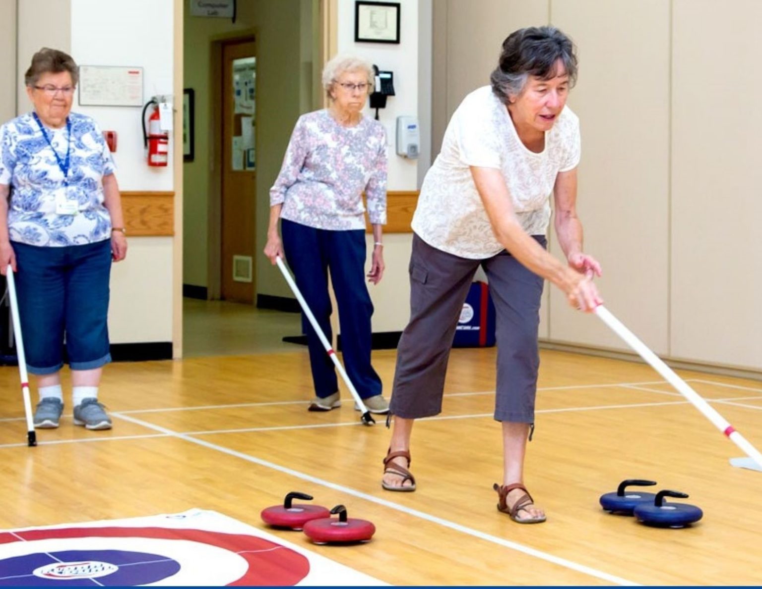 Floor Curling, a sport for all – Sport Central